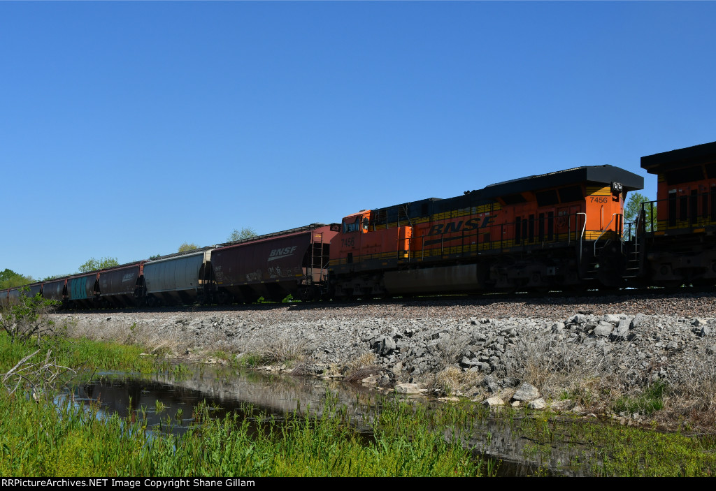 BNSF 7456 Roster shot